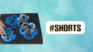 (77) Painting with Soda Bottles - Easy Acrylic Pouring #shorts