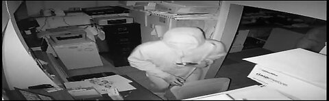 4 masked suspects steal drugs from Pontiac pharmacy, $1,000 reward offered for arrest