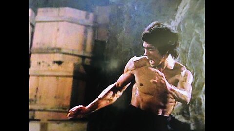 Cross kick Studio Films Bruce Lee Enter the Dragon