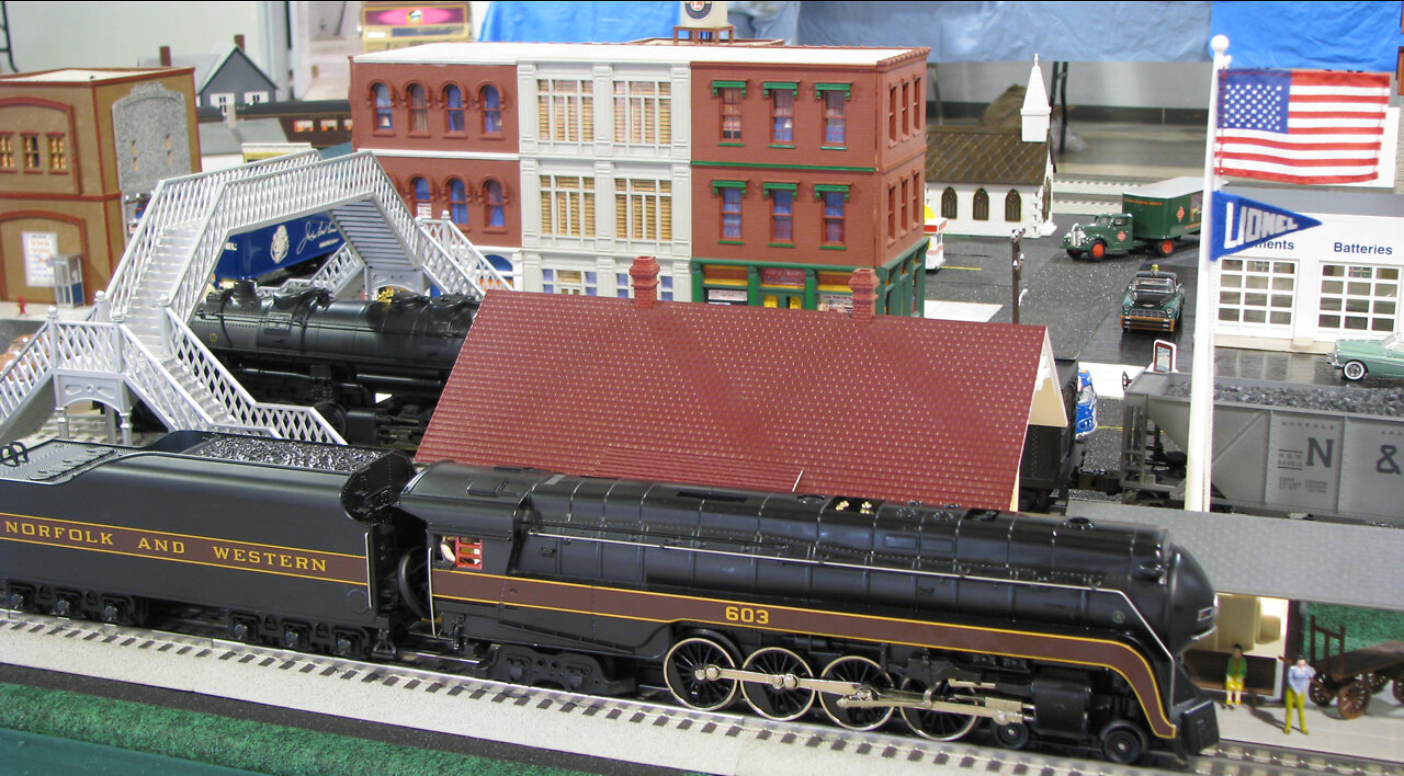 WOW! Popular O-Gauge Model Trains From The Silver Rail Club HD