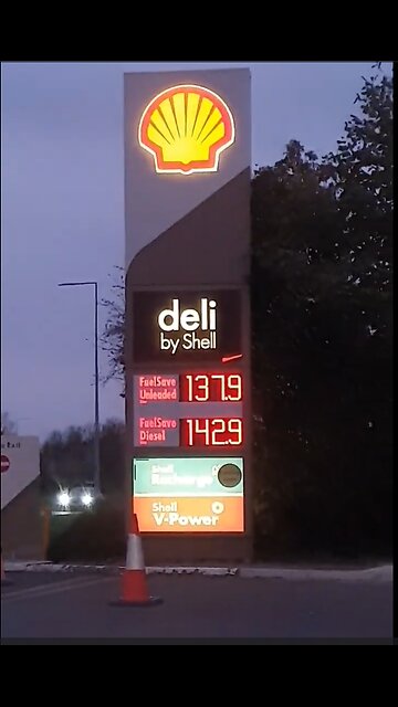 PREZZO CARBURANTI IN INGHILTERRA(STATO EXTRACOMUNITARIO) A NOVEMBRE 2024 prezzo in sterline inglesi e non in euro ma non dovevano abolire le accise sui carburanti in MERDALIA💩? DOCUMENTARIO