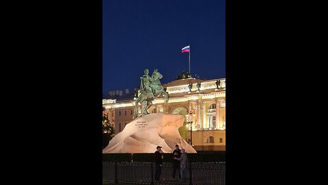 Beautiful photos of the white nights of St. Petersburg, which reach their peak today.