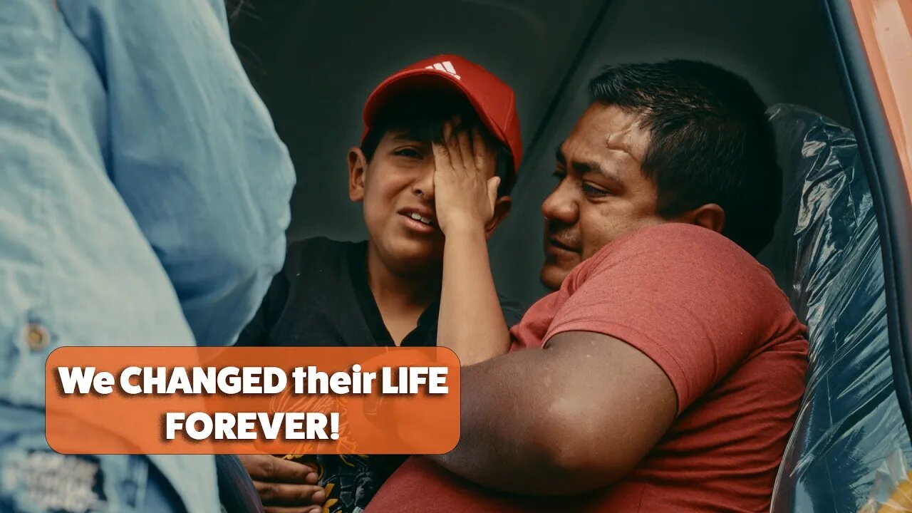 We GAVE A TRUCK to CHANGE a POOR family's life FOREVER in Ecuador