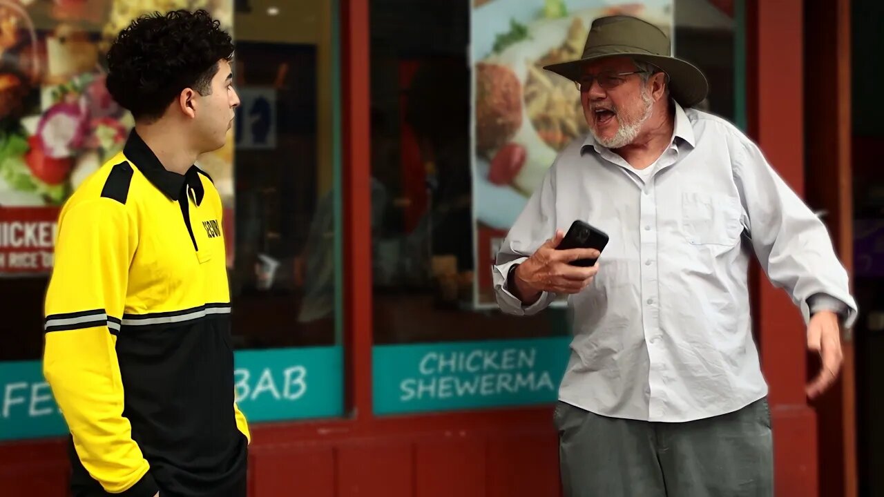 Fake Security Guard Prank!