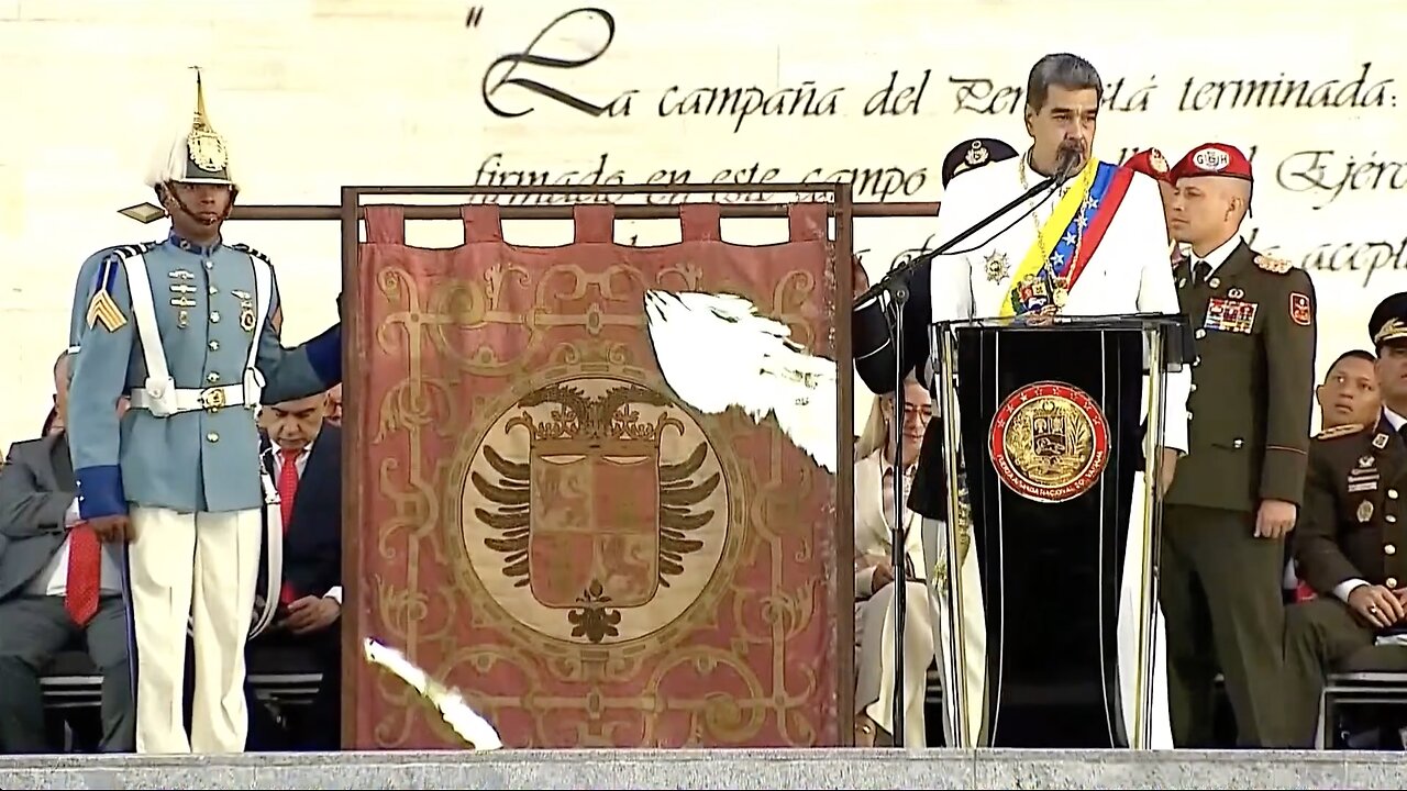 Venezuela celebra Batalla de Ayacucho. Maduro muestra pendón de Pizarro, humillación de España