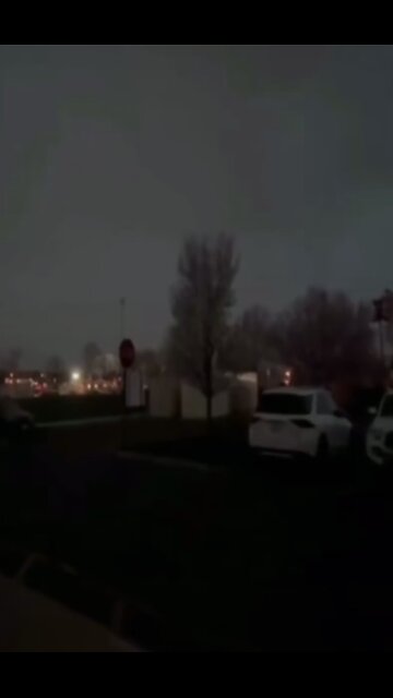 Giants? Aliens? Photoshop?