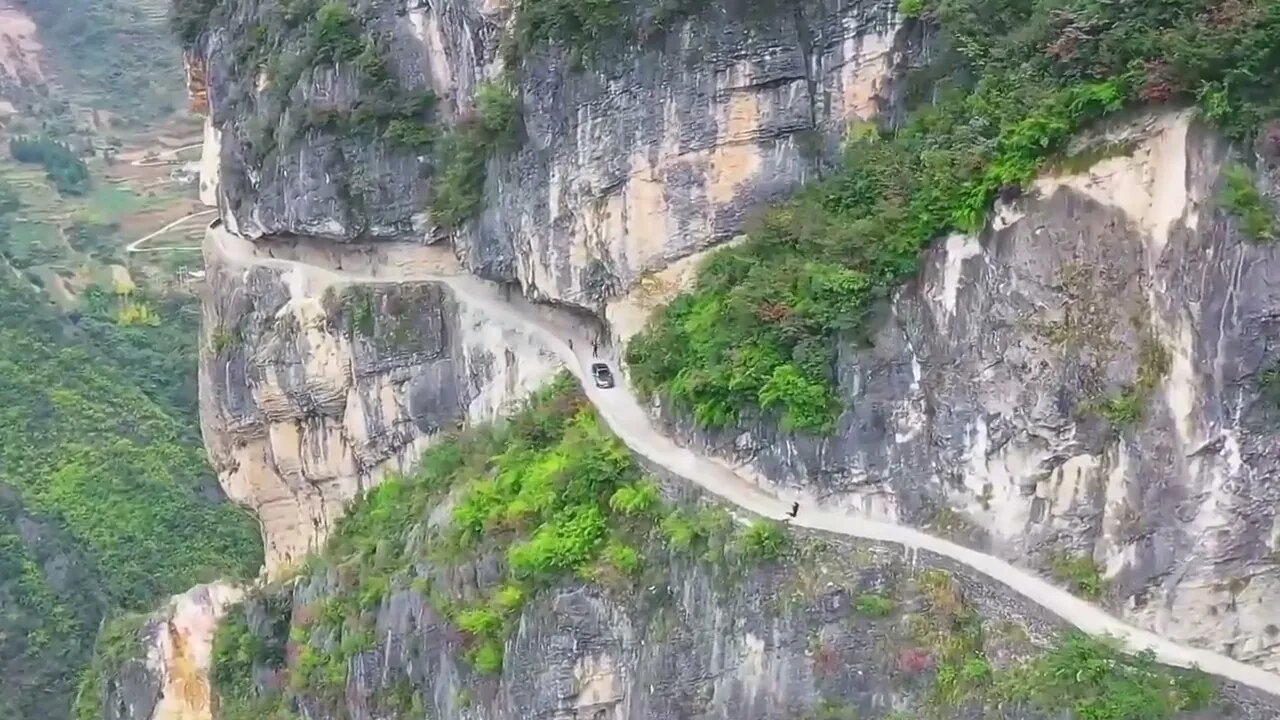 CHINA'S Breathtaking Mountain Road