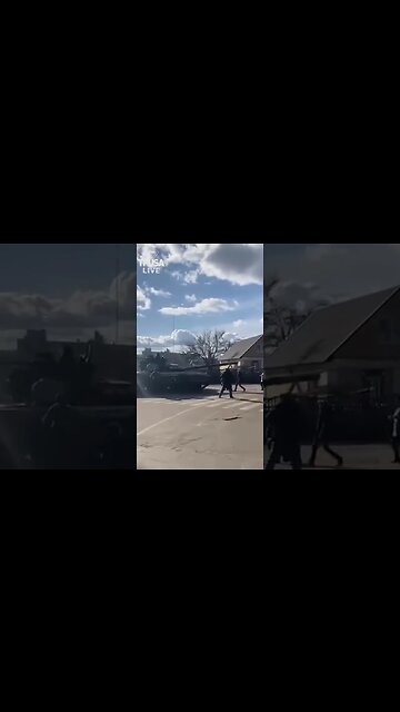 UKRAINIAN MAN STANDS IN FRONT OF RUSSIAN TANK!