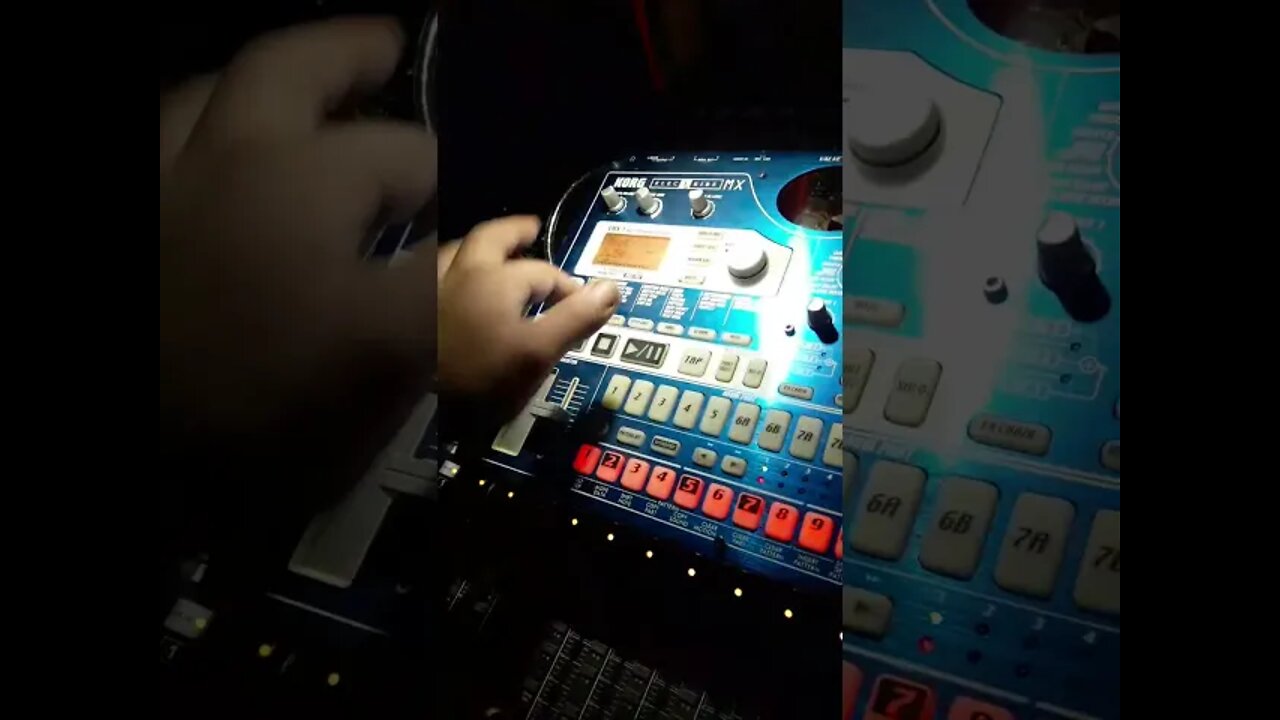 Nevo - Korg Emx1 Drum n Bass