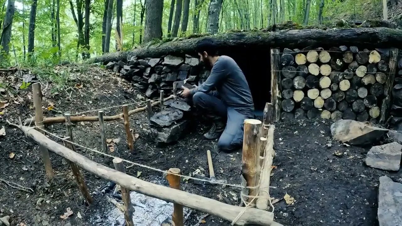 Camping, building wood and rock forest houses and fireplaces, quail cooking - survival, DIY $$ 15