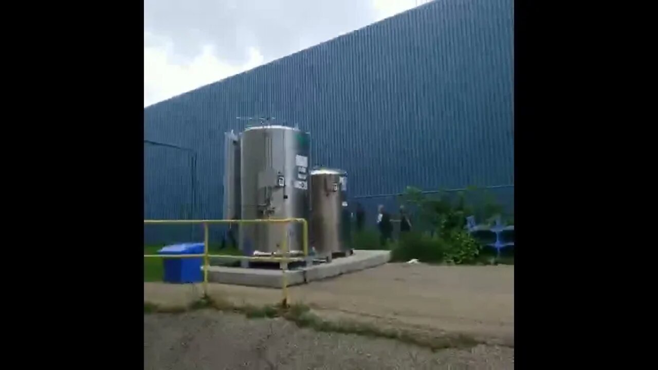 It is not safe for Trudeau to walk down the street any longer