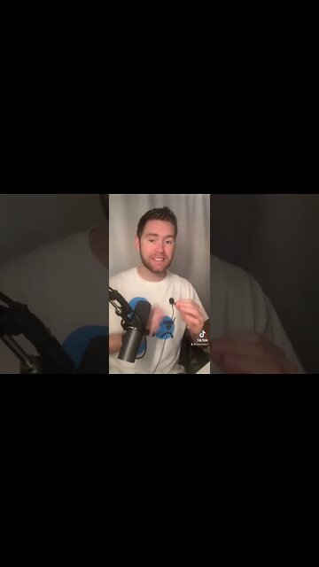 Joe Running The Show! 😎🍿