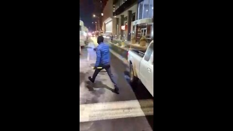 Gentleman in Ottawa has a legendary freakout on the protesters