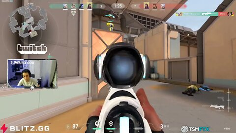 Jett just threw his knives away