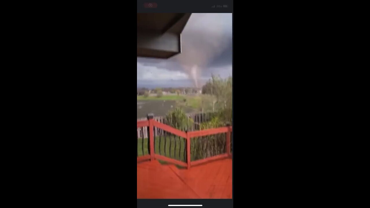 Some of the most violent tornado footage I’ve ever seen. The Andover, Kansas