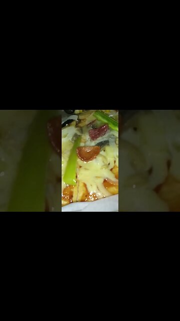 Pizza Hawaiana in Filippine #pizzahawaiana #filippine #shorts