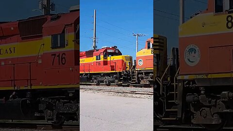 Cool Horn Salute from FEC-105 today at South Daytona Fl. Apr. 17 2023 #railfanrob #fec105