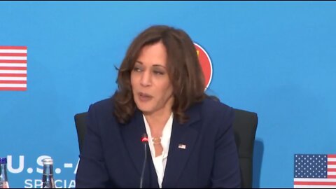 Kamala Harris attempts to say "Work Together" as many times as possible in just half a minute