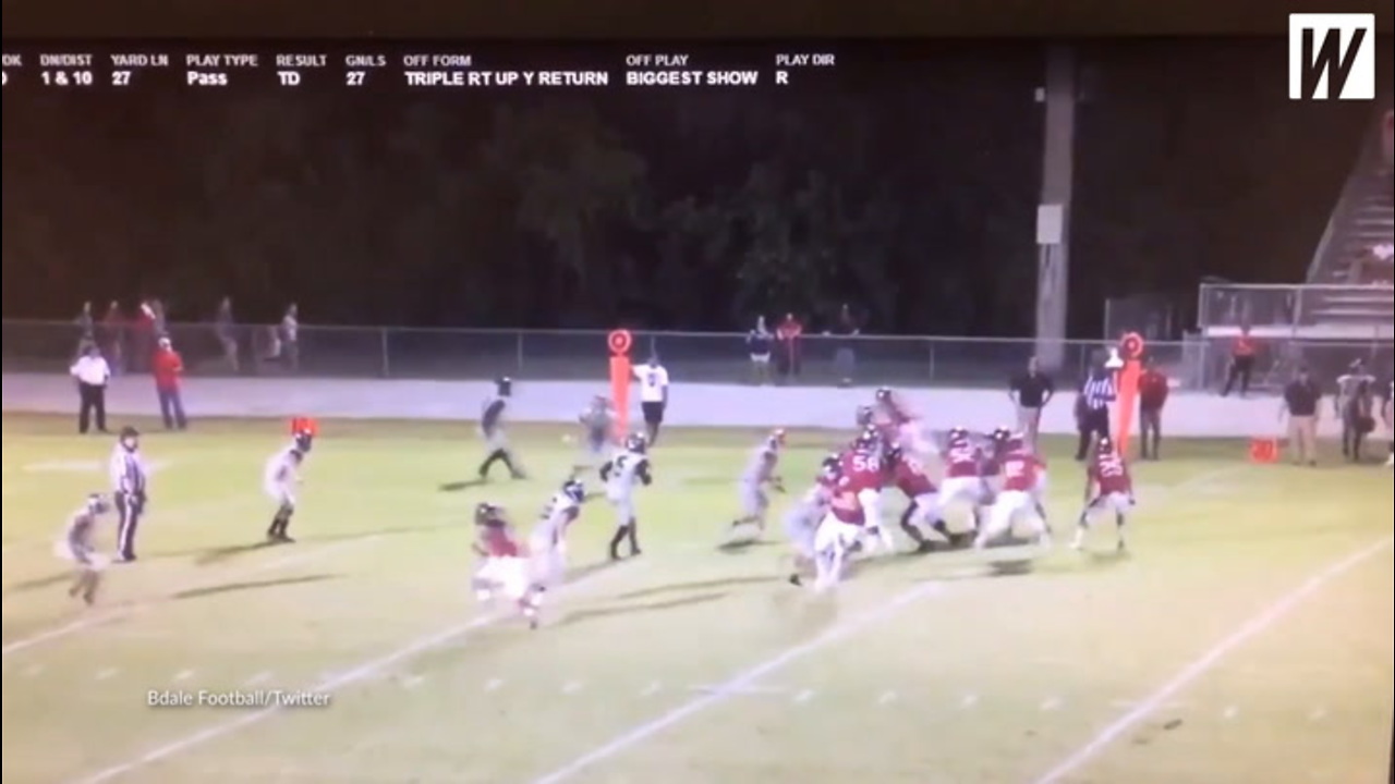 335-pound Offensive Lineman Throws Perfect Touchdown Pass On Trick Play