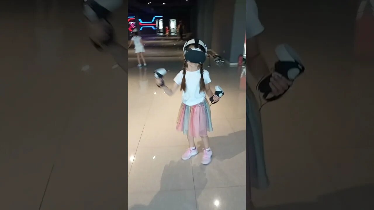 tiktok:unreal.md 🎮👾🕹️ #vr #vrclub #virtualreality #unrealvr #moldova #chisinau #vrarena 🖤 @unrealmd