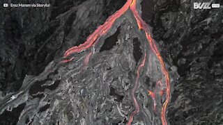 Droneoptagelse af floder af lava fra Kliauea vulkanen