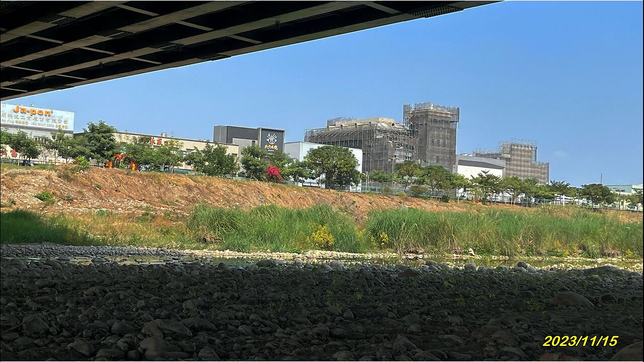 23_1115歐告 草湖溪河床