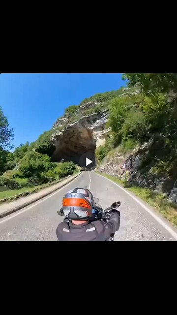 This is WoW But I don't know where this tunnel is.