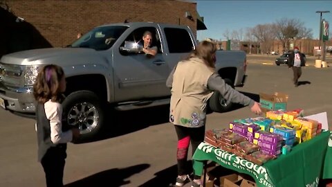 Pair of Girl Scout sisters embrace changes brought on by COVID-19 pandemic