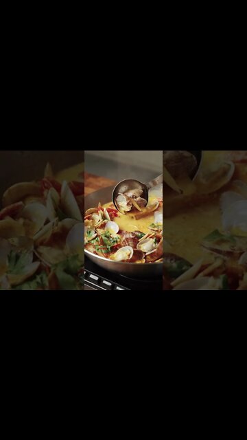 Clam Chowder flavorful and chockfull of clams!