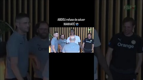 Abdou refuse de saluer NIAKATE Amant Flore De Lille Dakar Sénégal import les introvertis extravertis