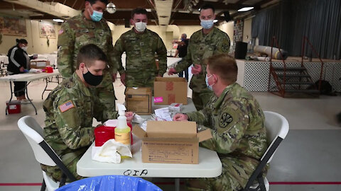 AZ National Guard Soldiers administer COVID-19 vaccines in La Paz County