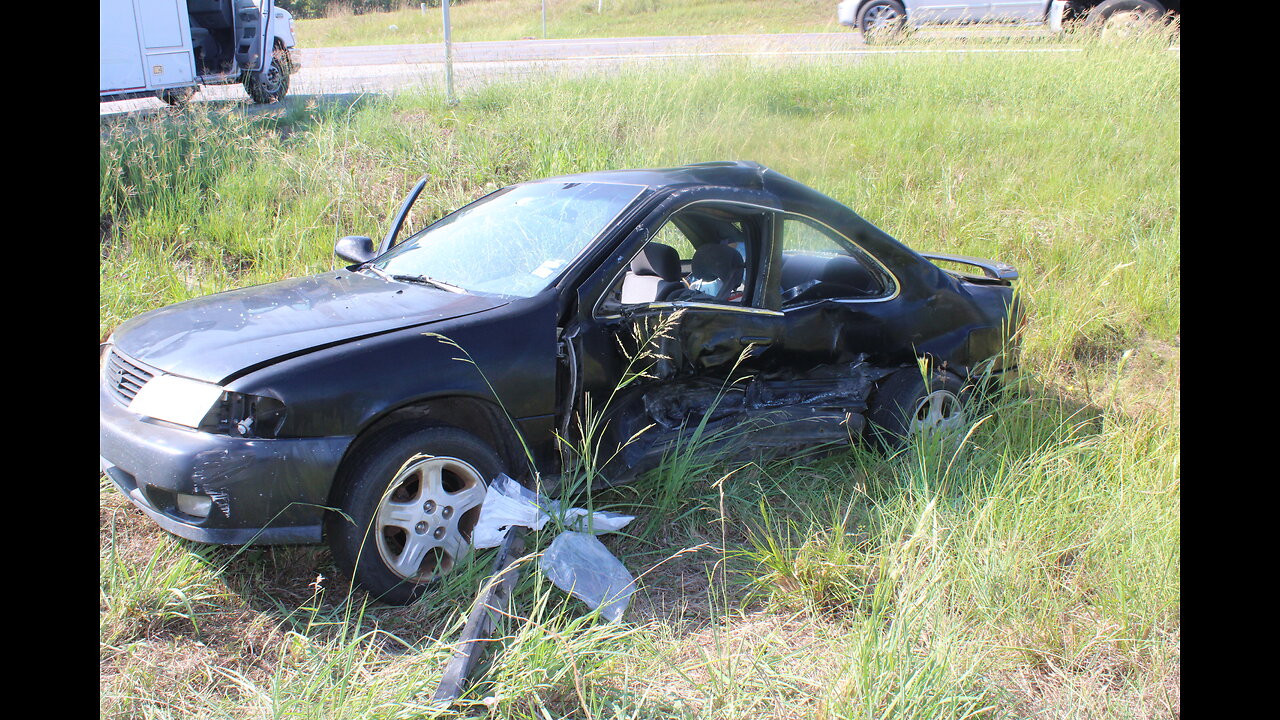 BROADSIDE ACCIDENT, 1 PERSON FLOWN, LIVINGSTON TEXAS, 10/01/23...