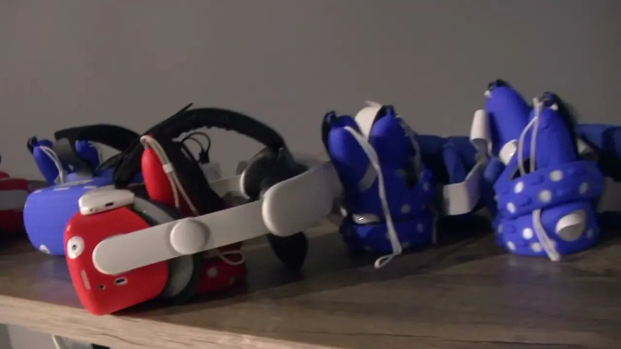 tiktok:unreal.md 🎮👾🕹️ #vr #vrclub #virtualreality #unrealvr #moldova #chisinau #vrarena 🖤 @unrealmd