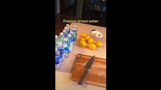 How to make lemon water