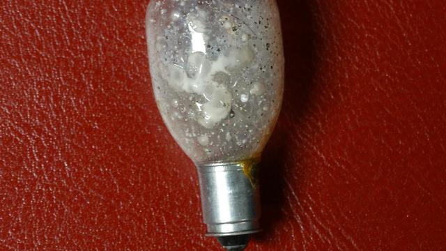 How A Vintage Flash Bulb Works