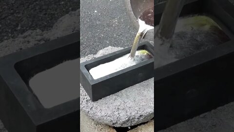 💡 Melting Aluminum Ladder - so cool #cool #viral #shorts #viralshorts