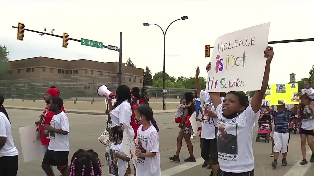 Demonstrators hold gun violence protest in Akron