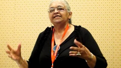 Netroots Indian speakers defend Elizabeth Warren even if not really Cherokee