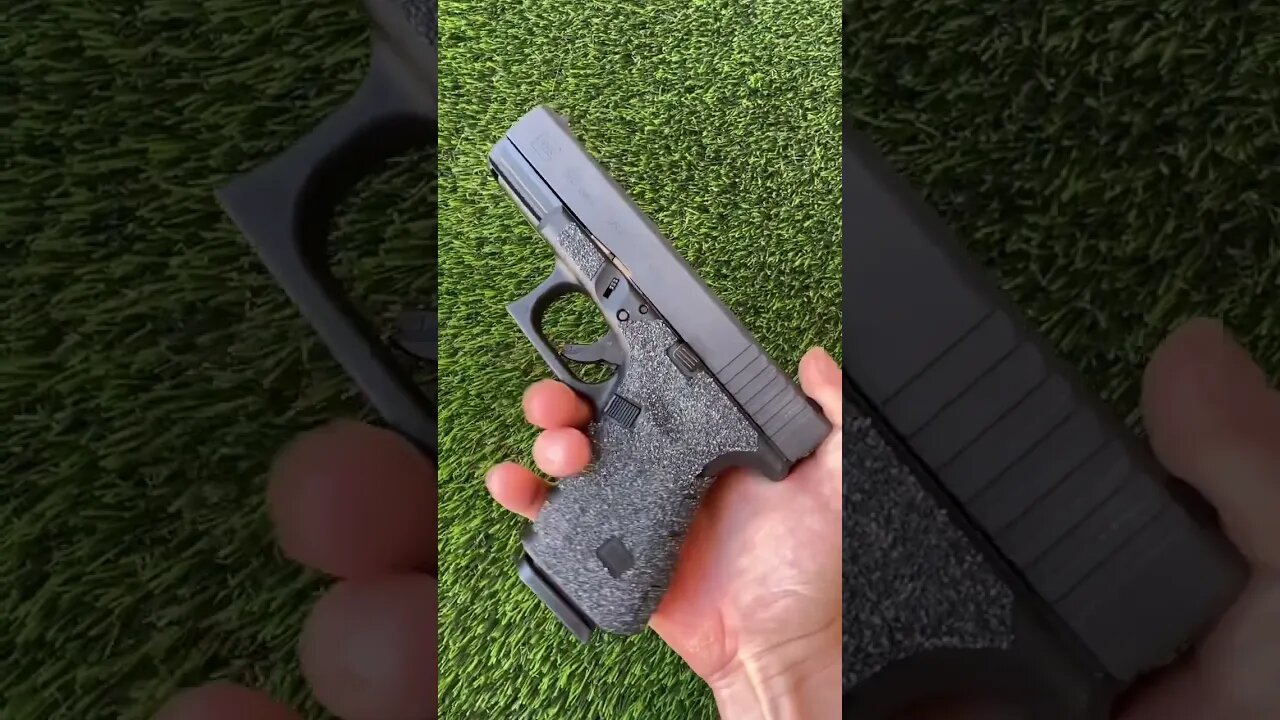 Glock 19C - Ported w/ new Handleitgrips ELITE Texture 😎👍 #glock #concealedcarry #subscribe