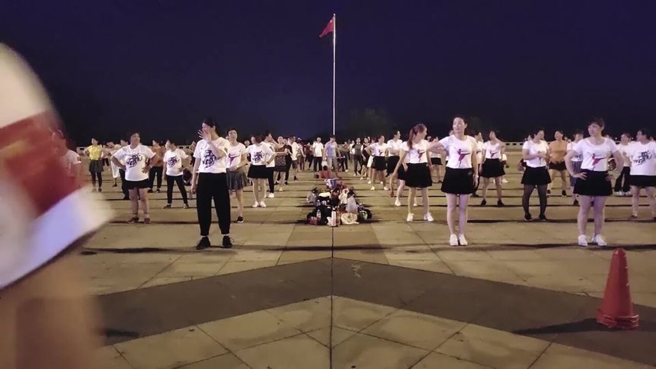 舞蹈《浪漫樱花》如卡通的主角摆动吧【順能炫舞團】