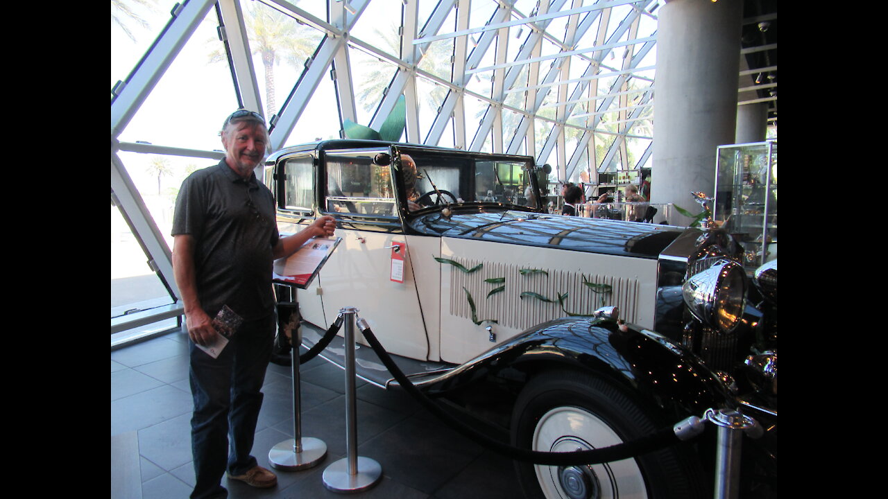 St Petersburg Dali Museum