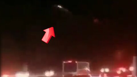 UFO seen floating to a stop over many cars in the middle of the night [Space]