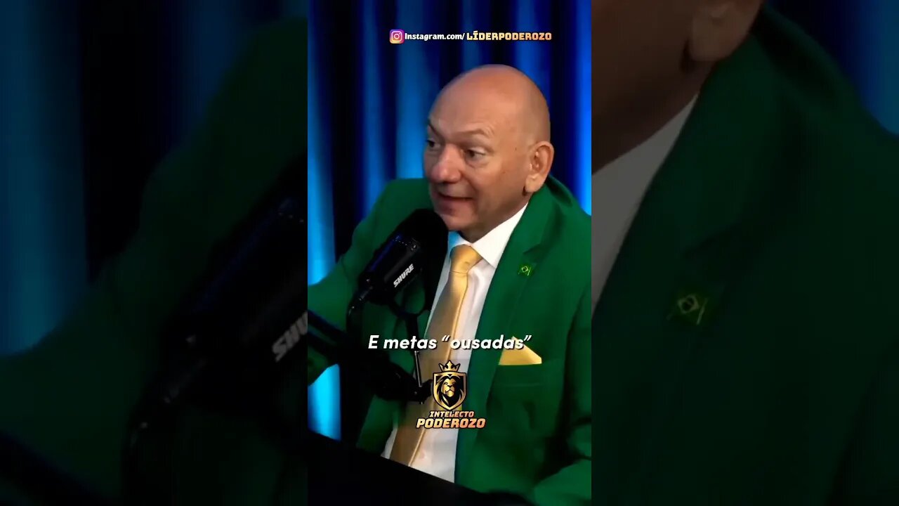 Uma das coisas que o sucesso exige é a ousadia.