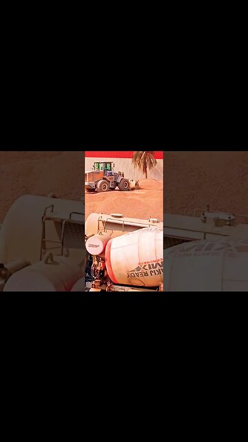 Leveling stones with wheel loader 😯😯 #amazing #machinery #wheelloader #stone #skills #shorts #short