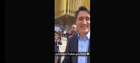 JUSTIN TRUDEAU GETTING FLAMED LIKE A ROAST BEEF SANDWICH