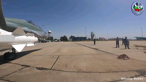 A short video of training exercises of a MiG-29UB fighter trainer with R-73 air-to-air missiles