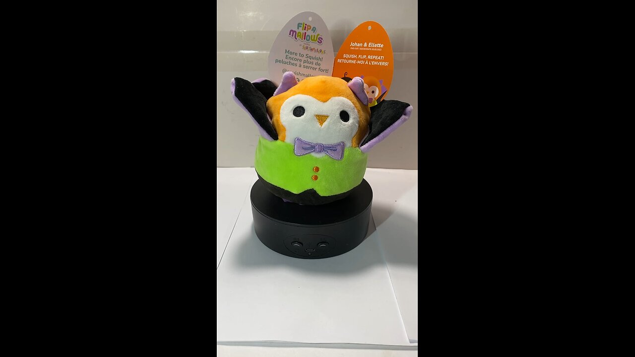 Halloween Plushy (Cute & Safe) SquishMallow Flip-A-Mallow Owl/Pumpkin (New/NOS) w/Tags (Clean)