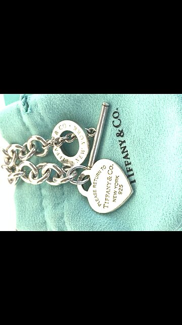 Tiffany Please Return To Tiffany&CO Heart Toggle Necklace 16” On EBay.Link In Description