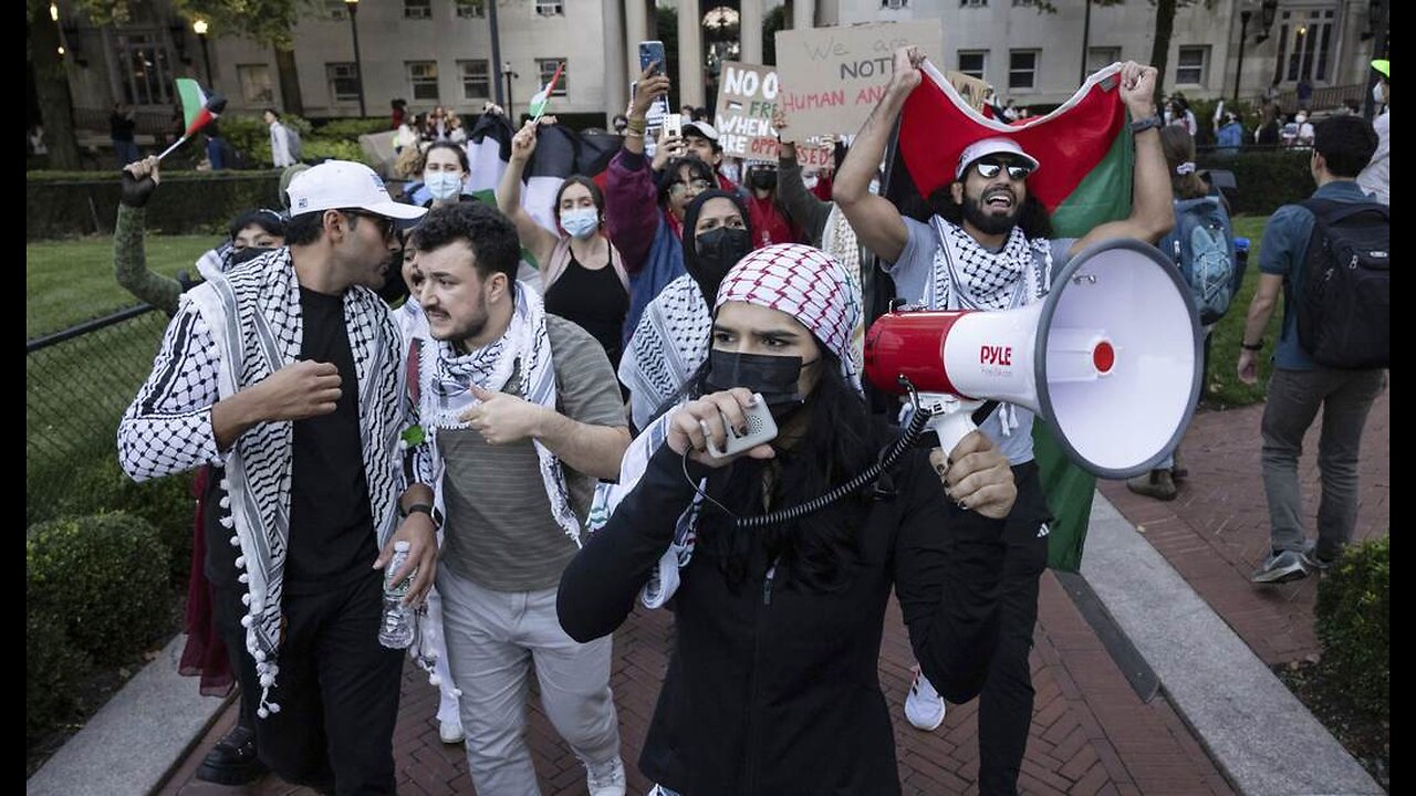 ‘This Is the Way’: Watch As Fed Up Man Confronts Hamas Hostage Poster Thief As Only a New Yorker Can