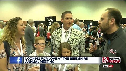 Looking for Love at Berkshire Hathaway shareholders meeting